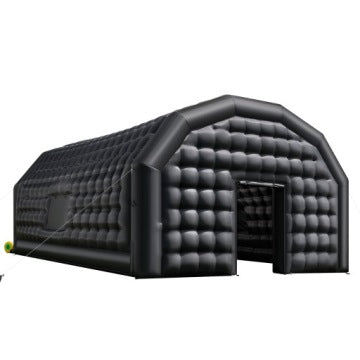 Tienda inflable Vevor negra 8 x 6 x 4 m con soplador de 1100 W